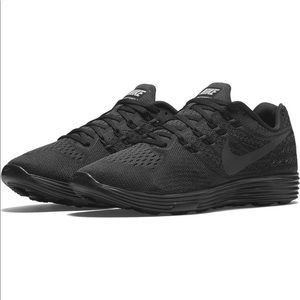 Nike Men’s Lunartempo 2 Size 11