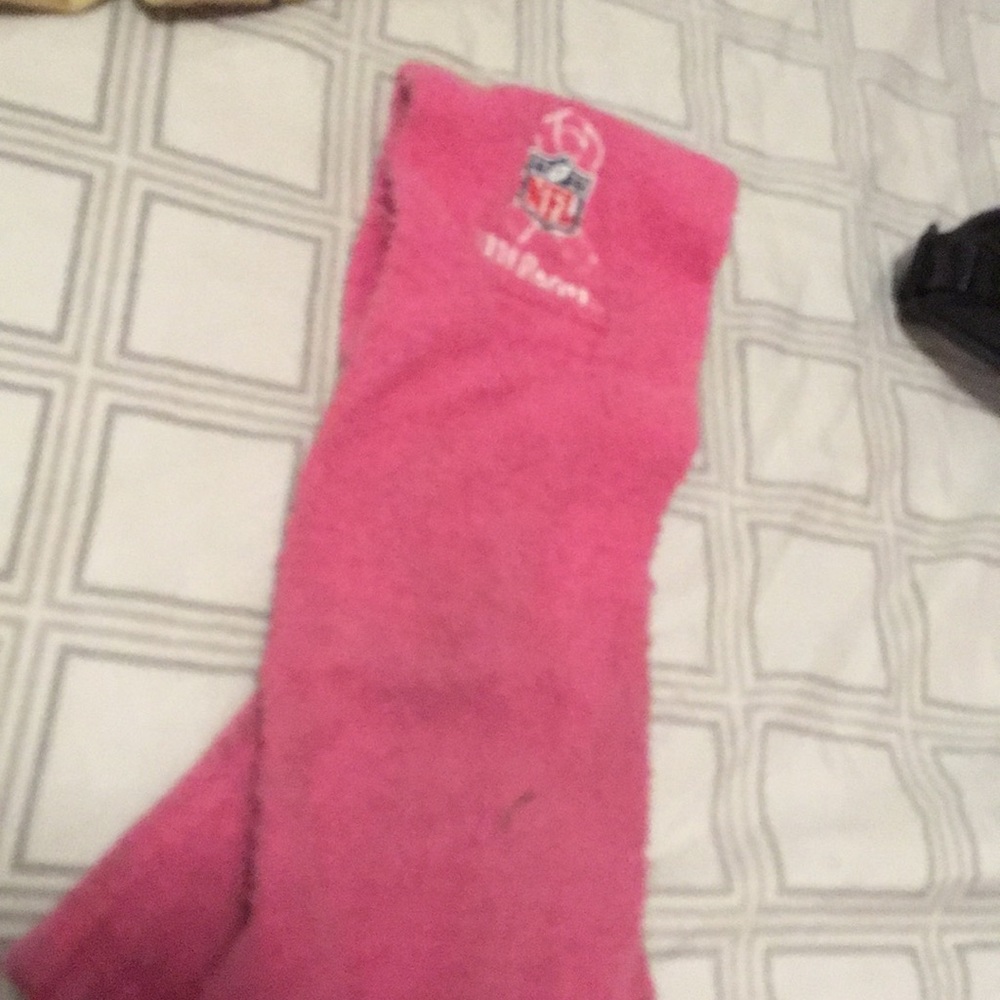 Breast cancer awareness towell