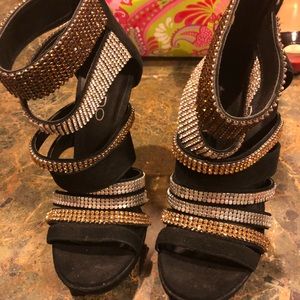 Aldo booties adorable for holidays or dress up
