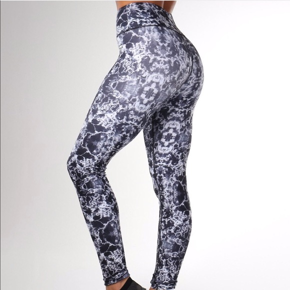 Gymshark Ripple Leggings - Picture 4 of 4