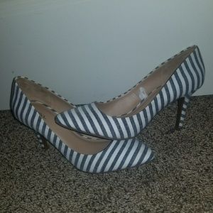 Size 8.5 heels FINAL PRICE