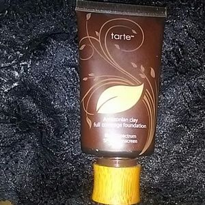 Amazonian clay foundation (TAN-DEEP SAND)