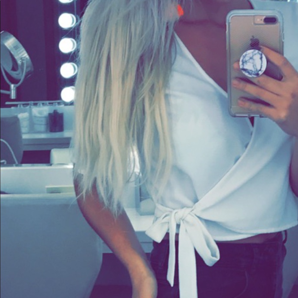 White tie top 💋
