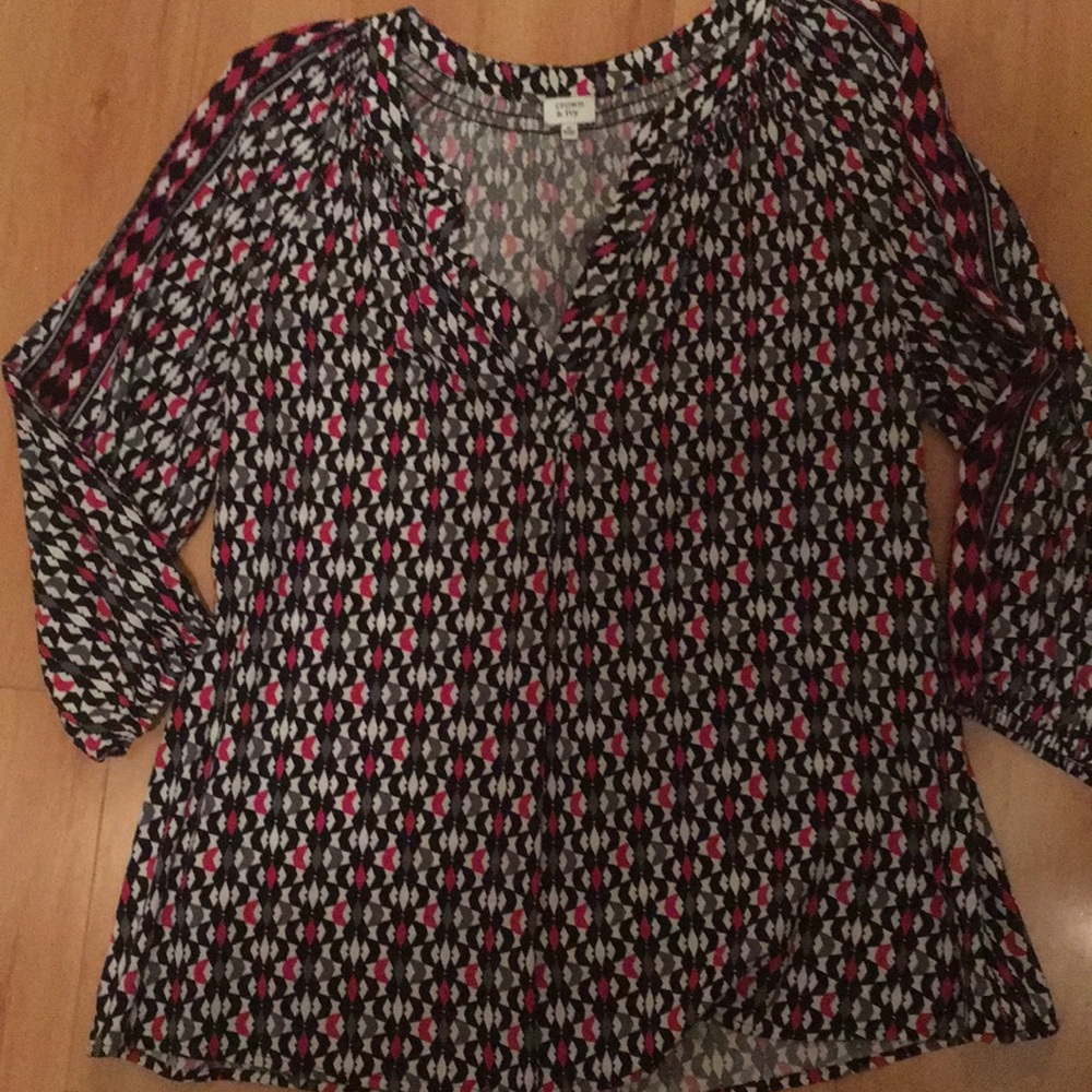 Crown and Ivy blouse M