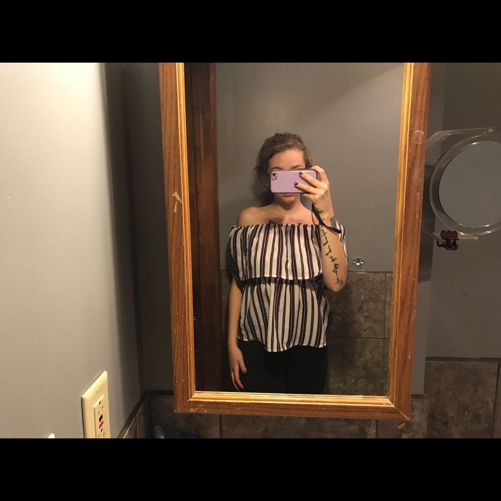 Red and blue stripped babydoll top sz m