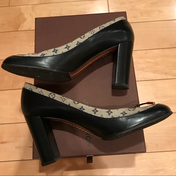 Louis Vuitton monogram heels - Picture 5 of 8