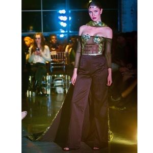 Jumpsuit & Cape.Can be worn with or without cape.