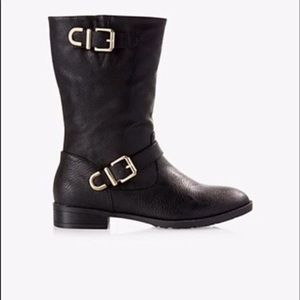 Express boots size 8