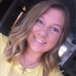 Meet your Posher, Lexie