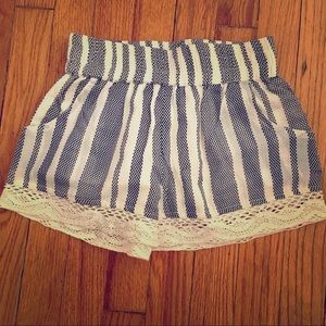 Mimi & Maggie girls shorts size 5
