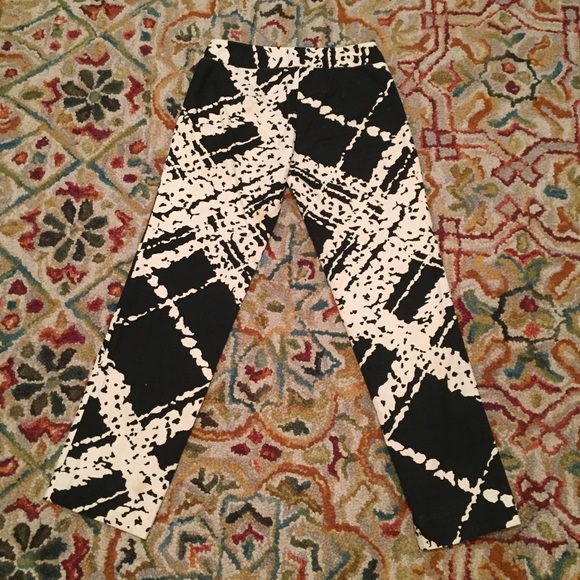 Beth Bowley Graphic Pants In Size 2 - Picture 3 of 6