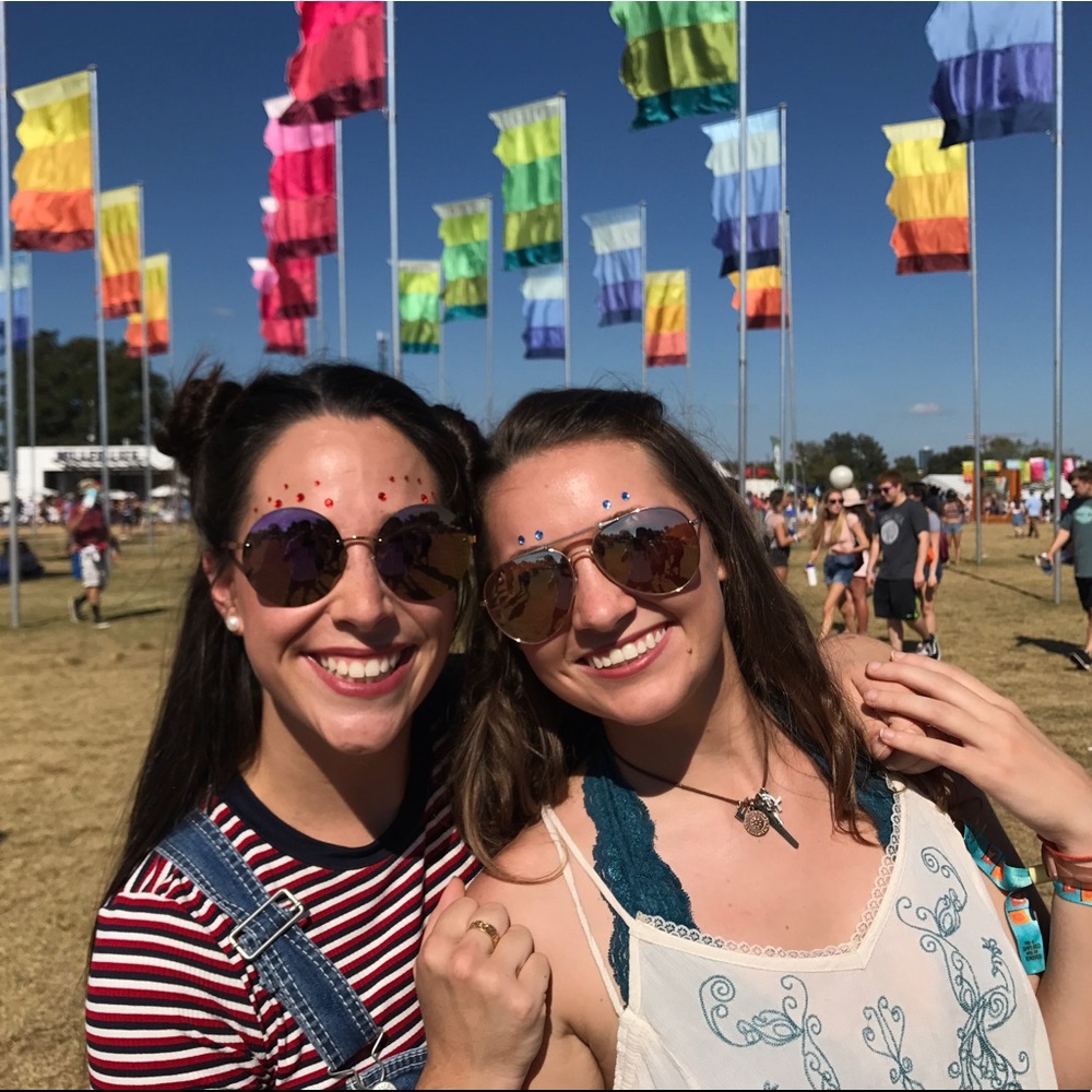 Meet your Posher, Mackenzie