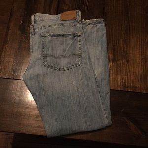 American Eagle Relaxed Straight Jeans 34x34