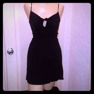 LBD with Keyhole cut out