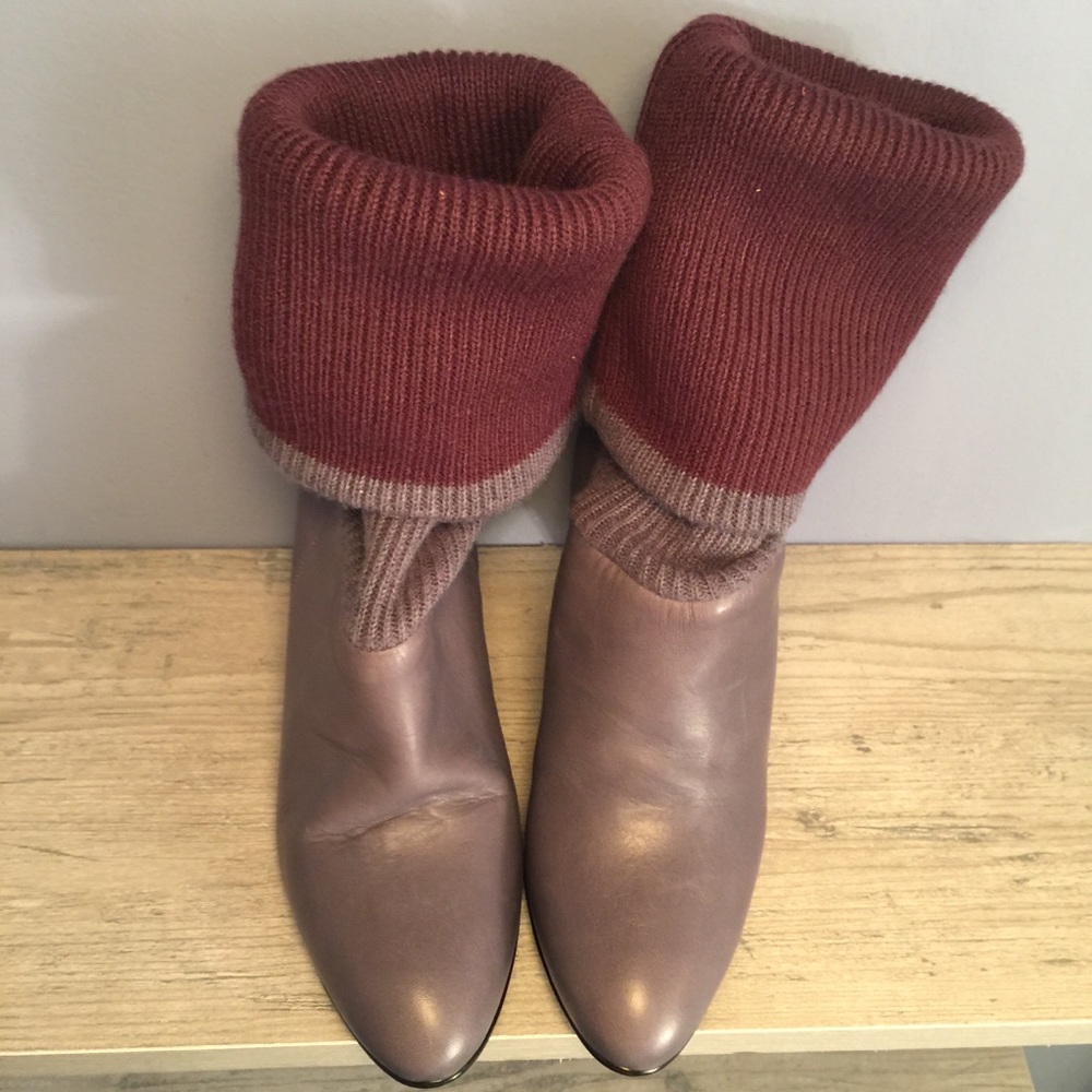 Beautiful vintage sweater cuff leather booties.