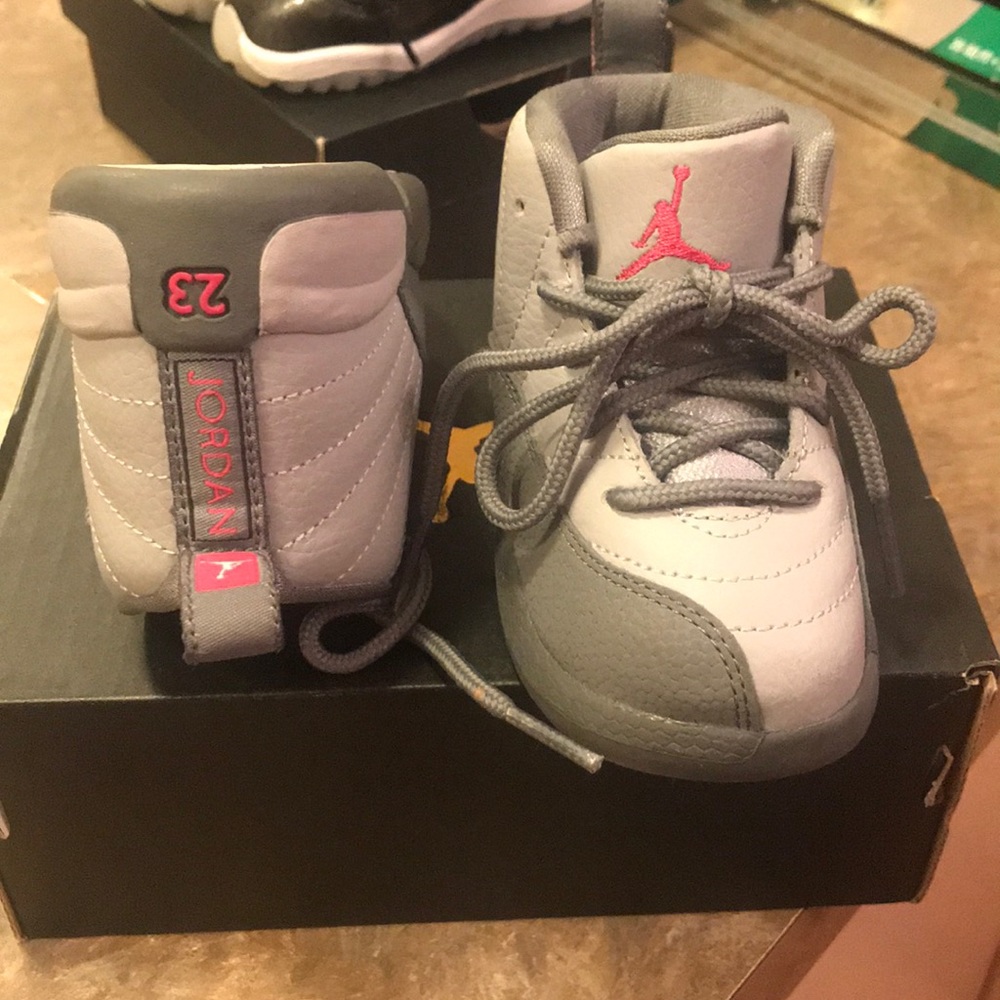 Toddler Jordan 12 Retro GT Wolf Grey/Vivid pink