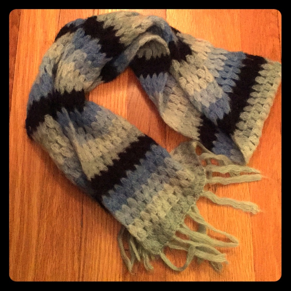 🌟3 for 10🌟 Old navy knit scarf