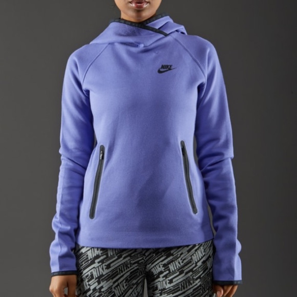 Nike tech sweater