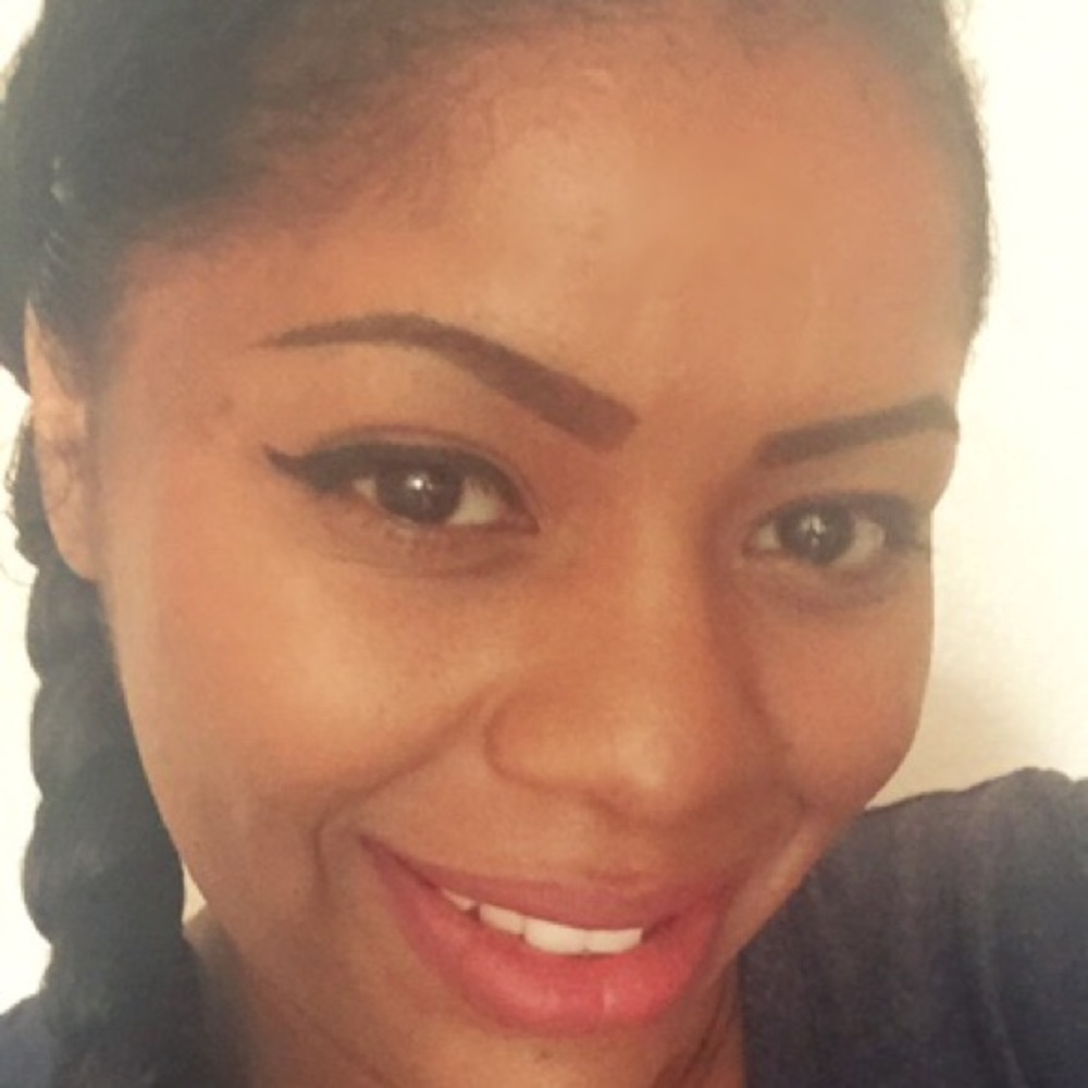 Meet your Posher, Genoveva