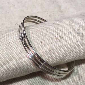 Premier Designs "Cuff Em" Silvertone Bracelet