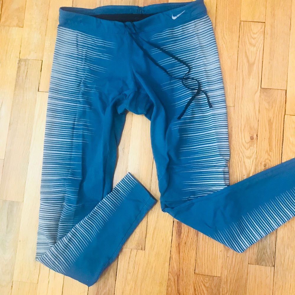 Nike dry fit leggings—S