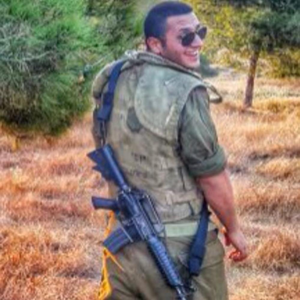 Meet your Posher, Ofer