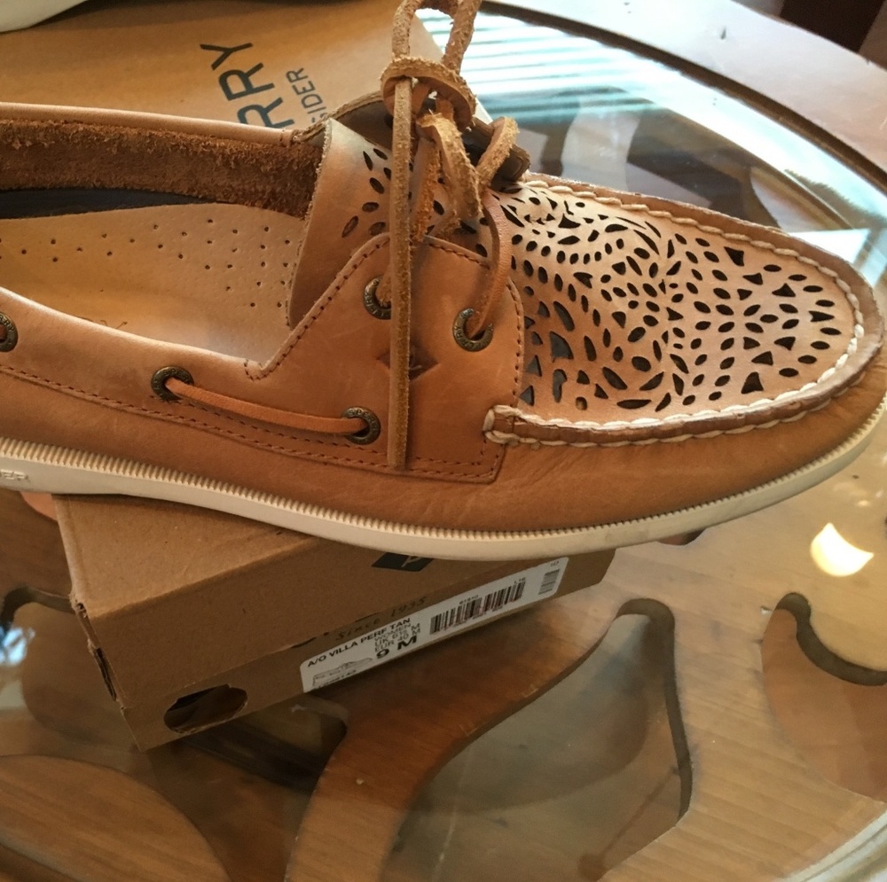 Price Drop! Sperry loafters