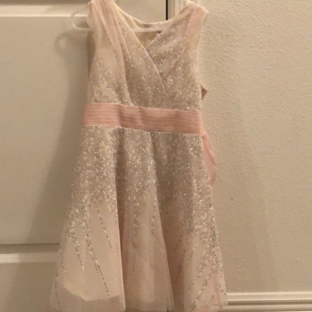 Light pink formal dress, Size 7 Girls