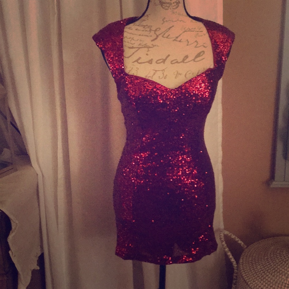 Guess Women’s Red Dress