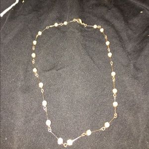 Simple strand faux pearl necklace 16"