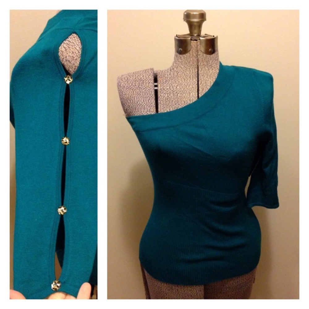 NWT Grass Collections One sleeve sweater*