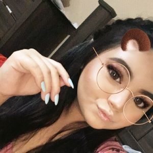 Meet your Posher, Nataly