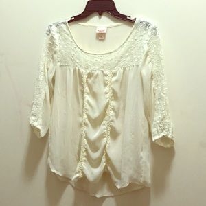 Women’s blouse