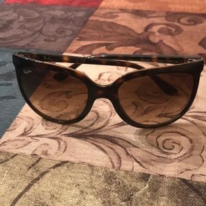 Ray Ban women’s cat eye glasses