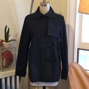 Everlane black swing trenchcoat