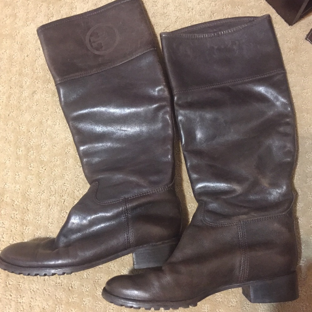 Tory Burch boots size 8