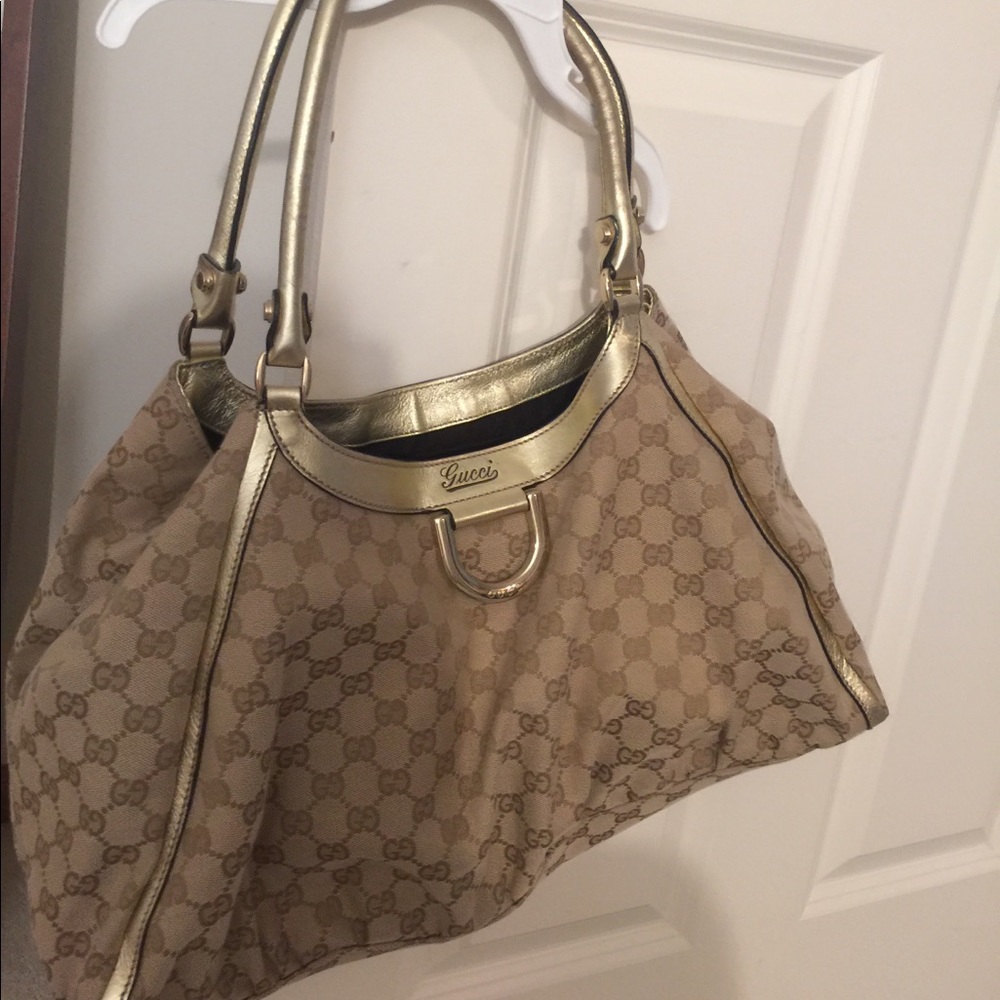 💯authentic gucci hobo