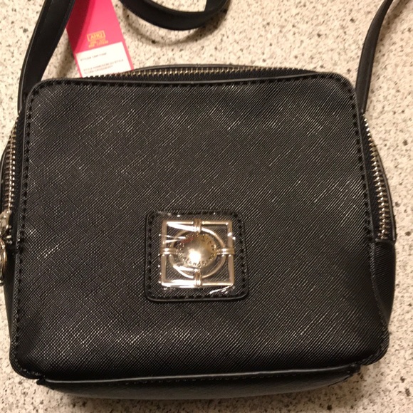 👜NEW Catherine Malandrino Black crossbody bag - Picture 3 of 9