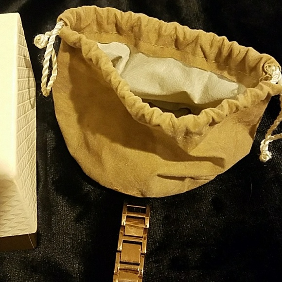 Woman's Italian bronze watch - never worn - Picture 3 of 5