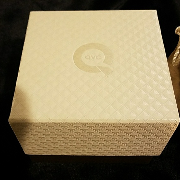 Woman's Italian bronze watch - never worn - Picture 4 of 5