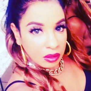 Meet your Posher, Analia