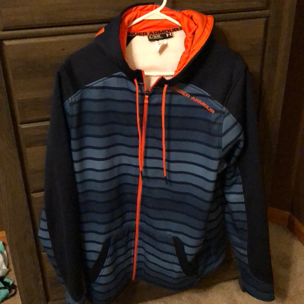 Men’s UA zip up