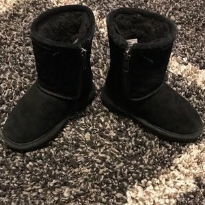 BEARPAW Suede Toddler Boots