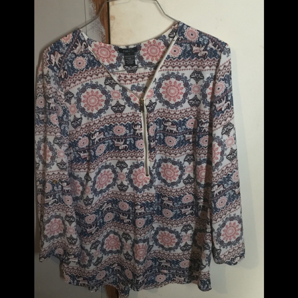 Rue 21 top