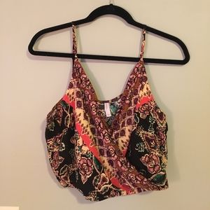 Xhilaration - Floral tank/crop top - Size L