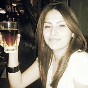 Meet your Posher, Maira