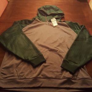 Green and gray Under Armour Sweatshirt NEW