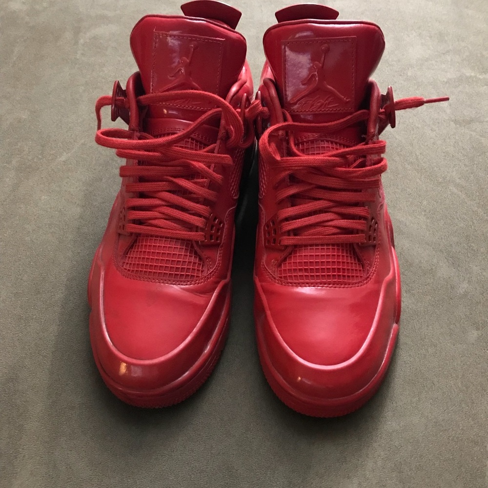 Air Jordan Retro 4