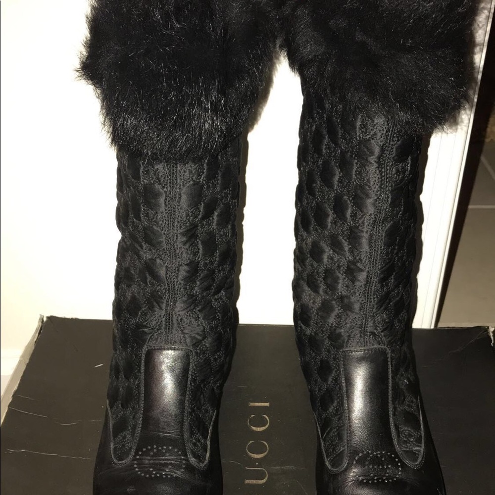 Women’s Gucci Snow boots with fur