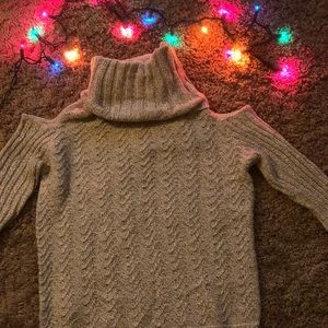 Tan off the shoulders turtleneck sweater🐢